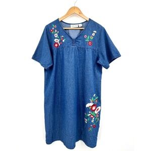 Country Store Dress XL Denim Embroidered Floral Cotton Shift Boho Indie Farmhous